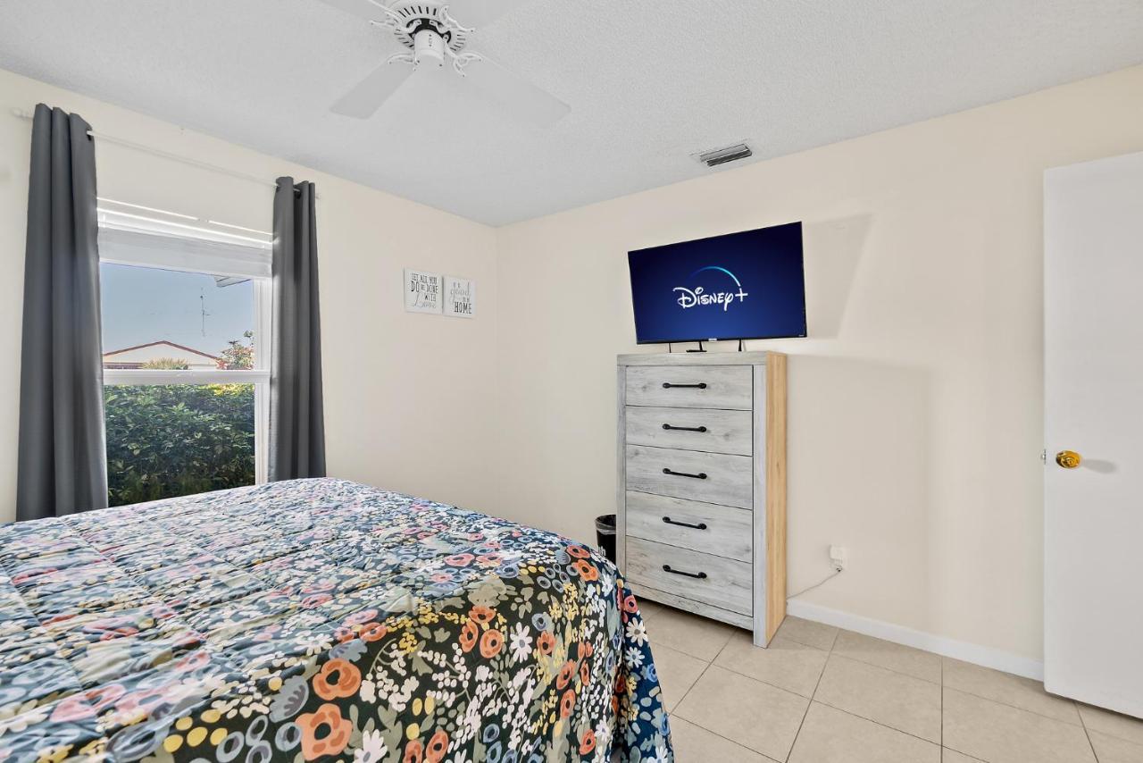 Oceanview Haven - 2Br Beach Townhome With Patio, Shared Heated Pool Steps From Paradise Beach Park! Melbourne Dış mekan fotoğraf